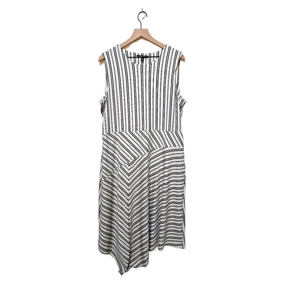 Banana Republic Factory Dresses & Skirts - Banana Republic Stripe Asymmetrical Fit and Flare Sleeveless Dress Sz XL